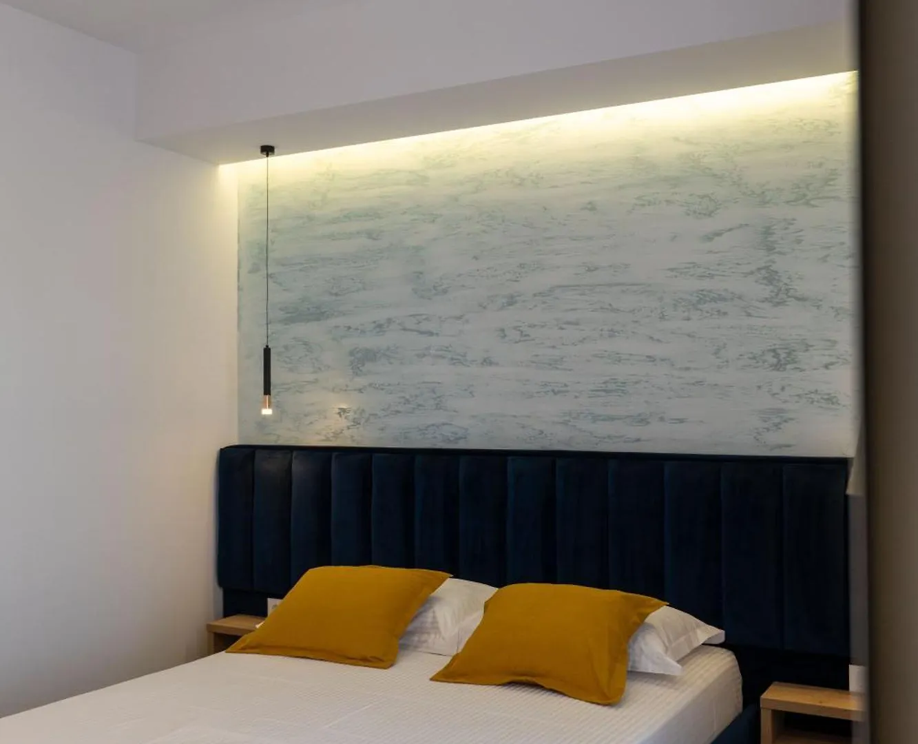 Hotel Flori Sarande 0*,  Albania