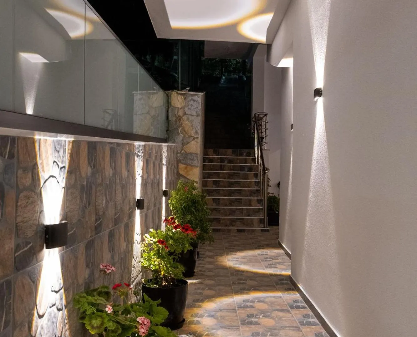 Apartment Hotel Flori Sarande