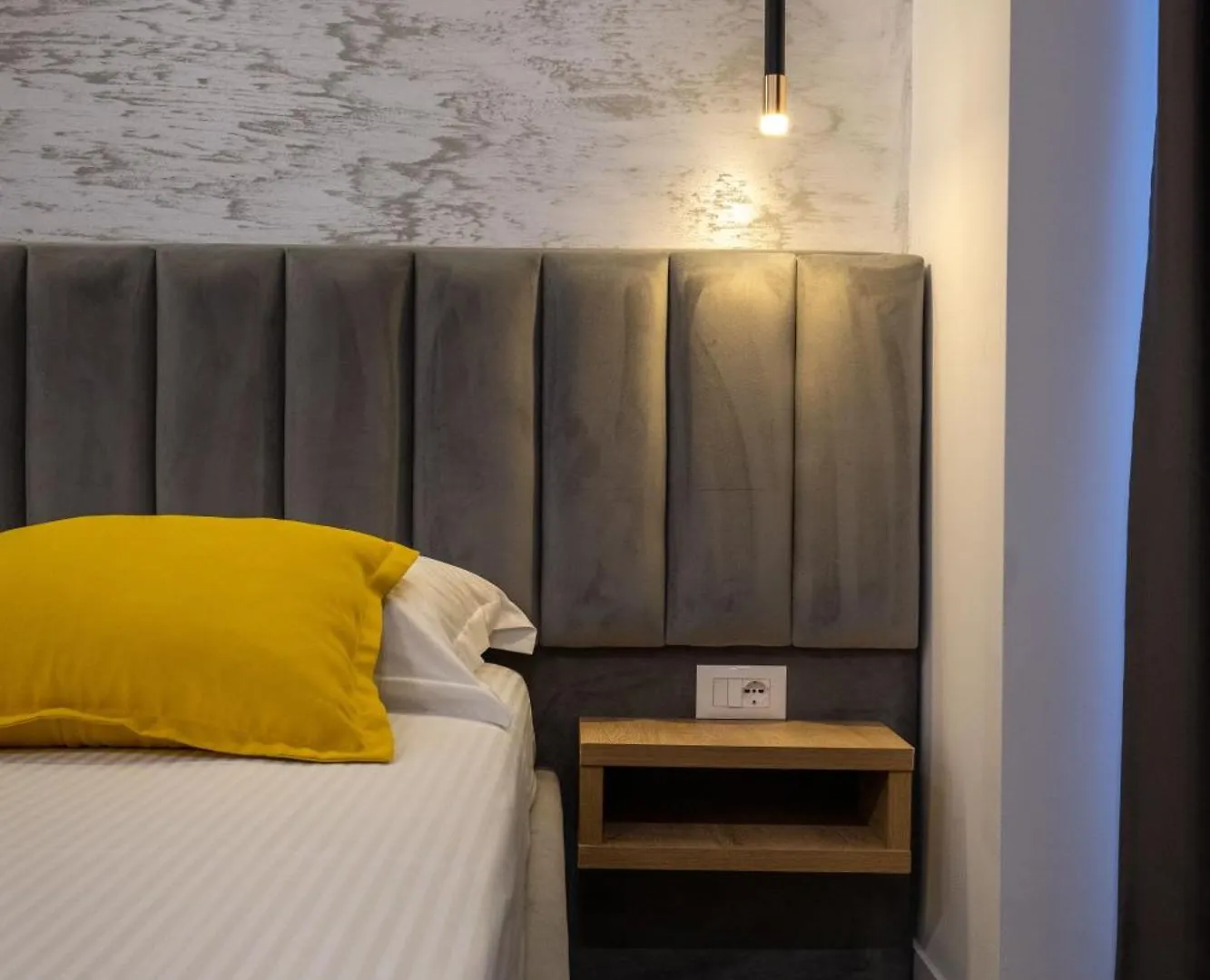 Hotel Flori Sarande 0*,  Albania