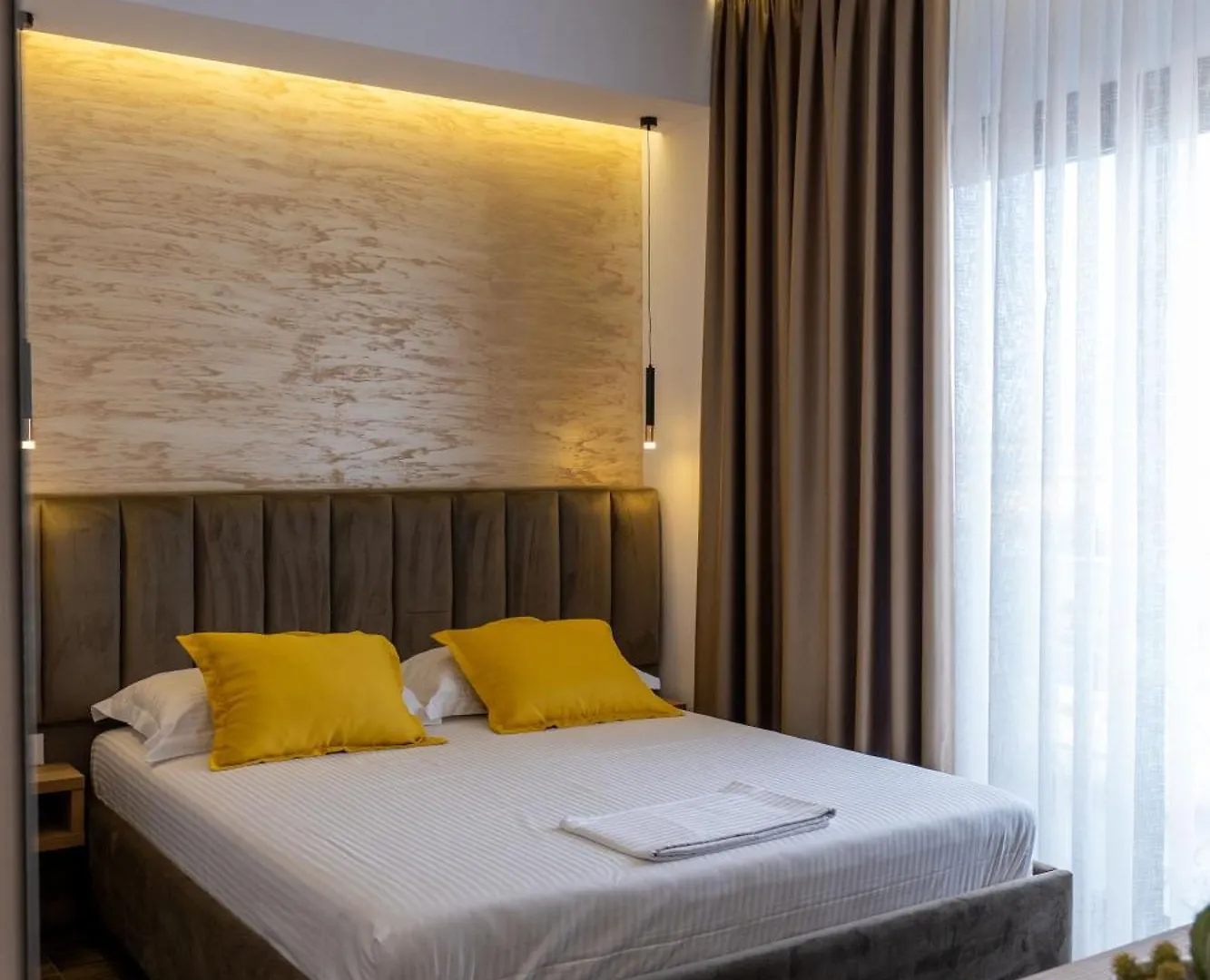 Apartment Hotel Flori Sarande
