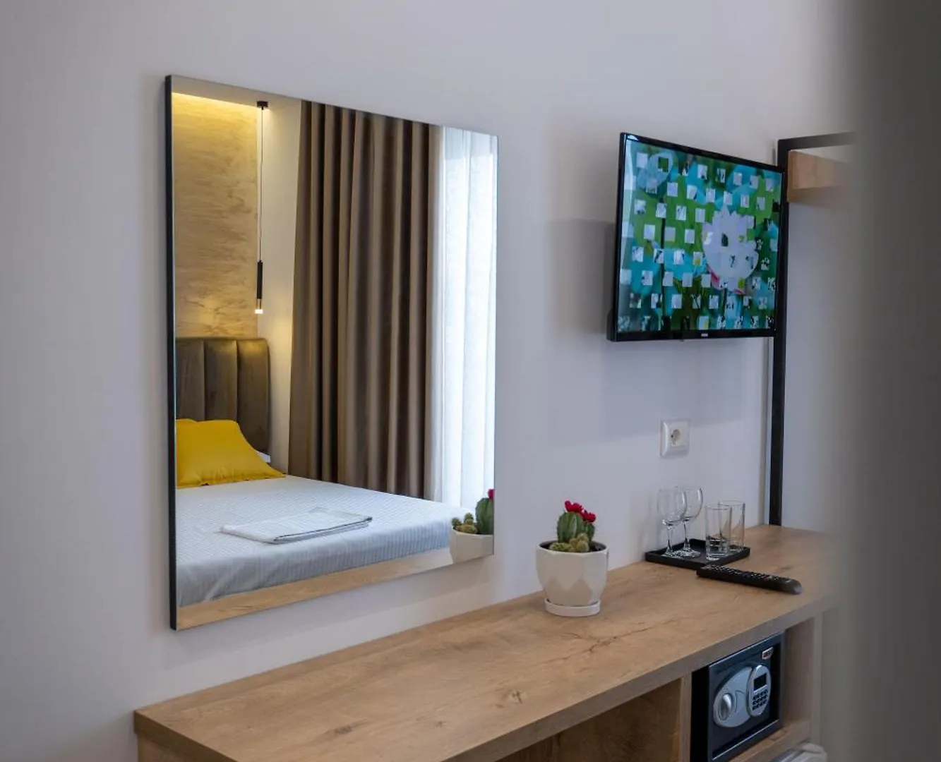 Apartment Hotel Flori Sarande