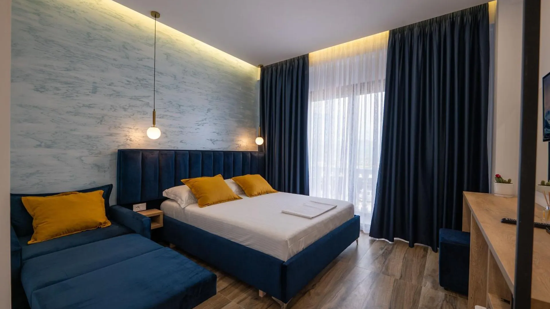 Apartment Hotel Flori Sarande